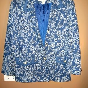 HEURYLEE blazer SIZE 10 PRE-OWNED GOOD  COLOR   FLOWERY  BLUE AND WHITE